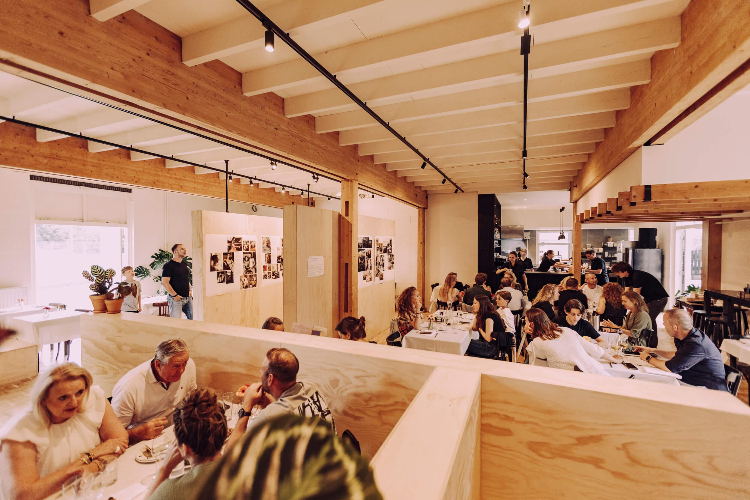 Diner in restaurant Het Broeker Huis in Broek in Waterland