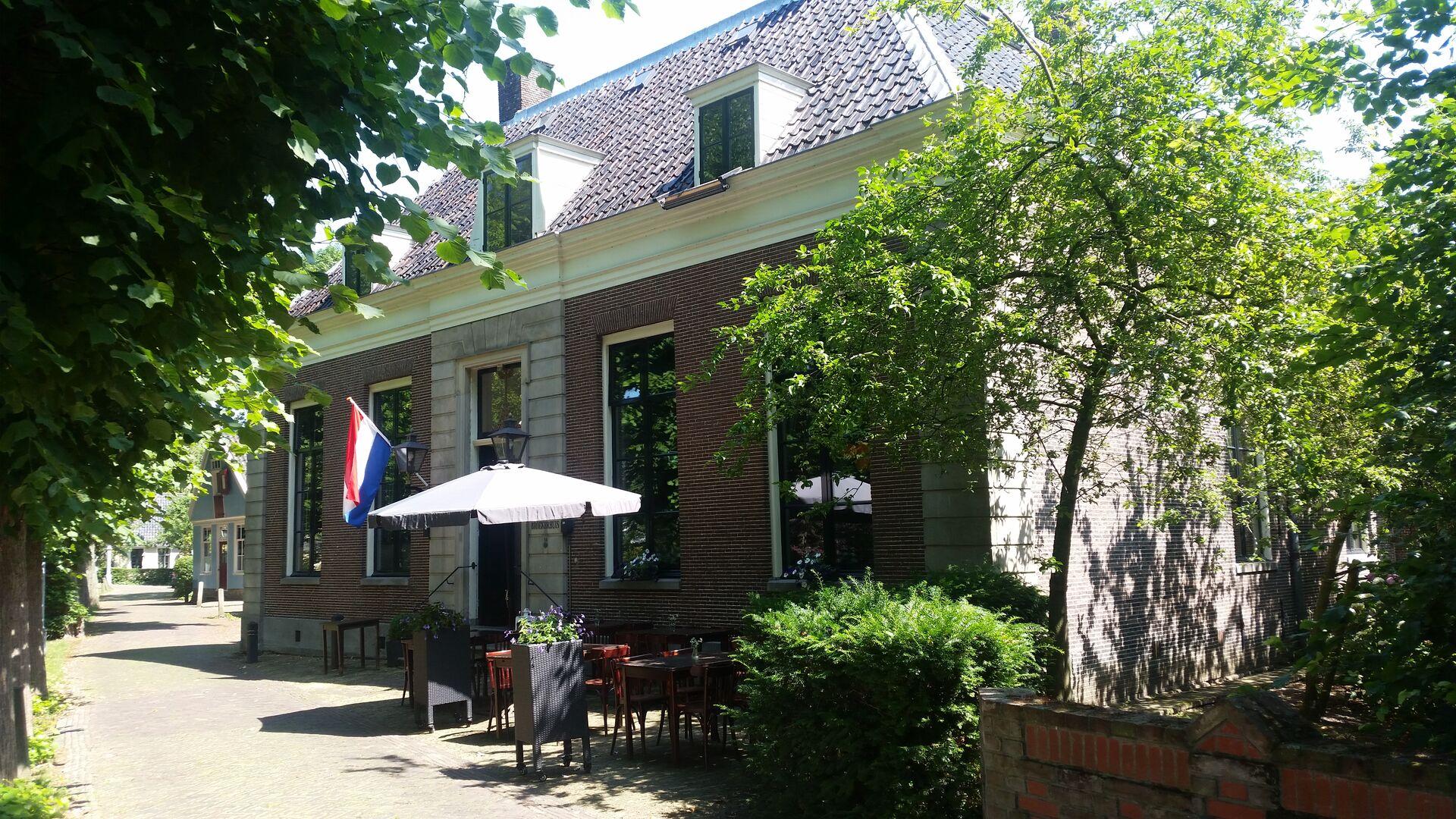 broekr huis in aanbouw