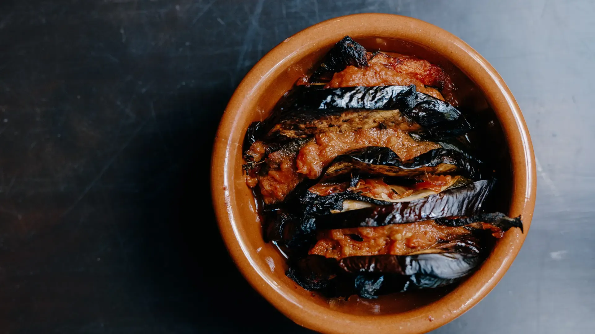 Aubergine gerecht van houtvuur Het Broeker Huis